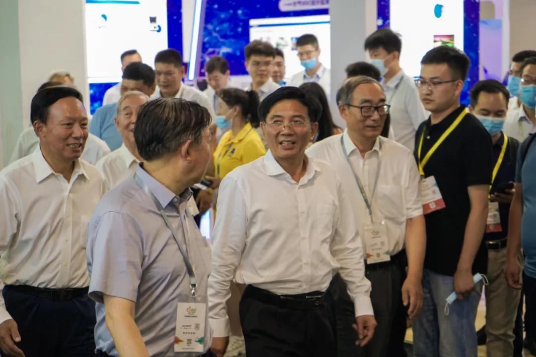 德潤